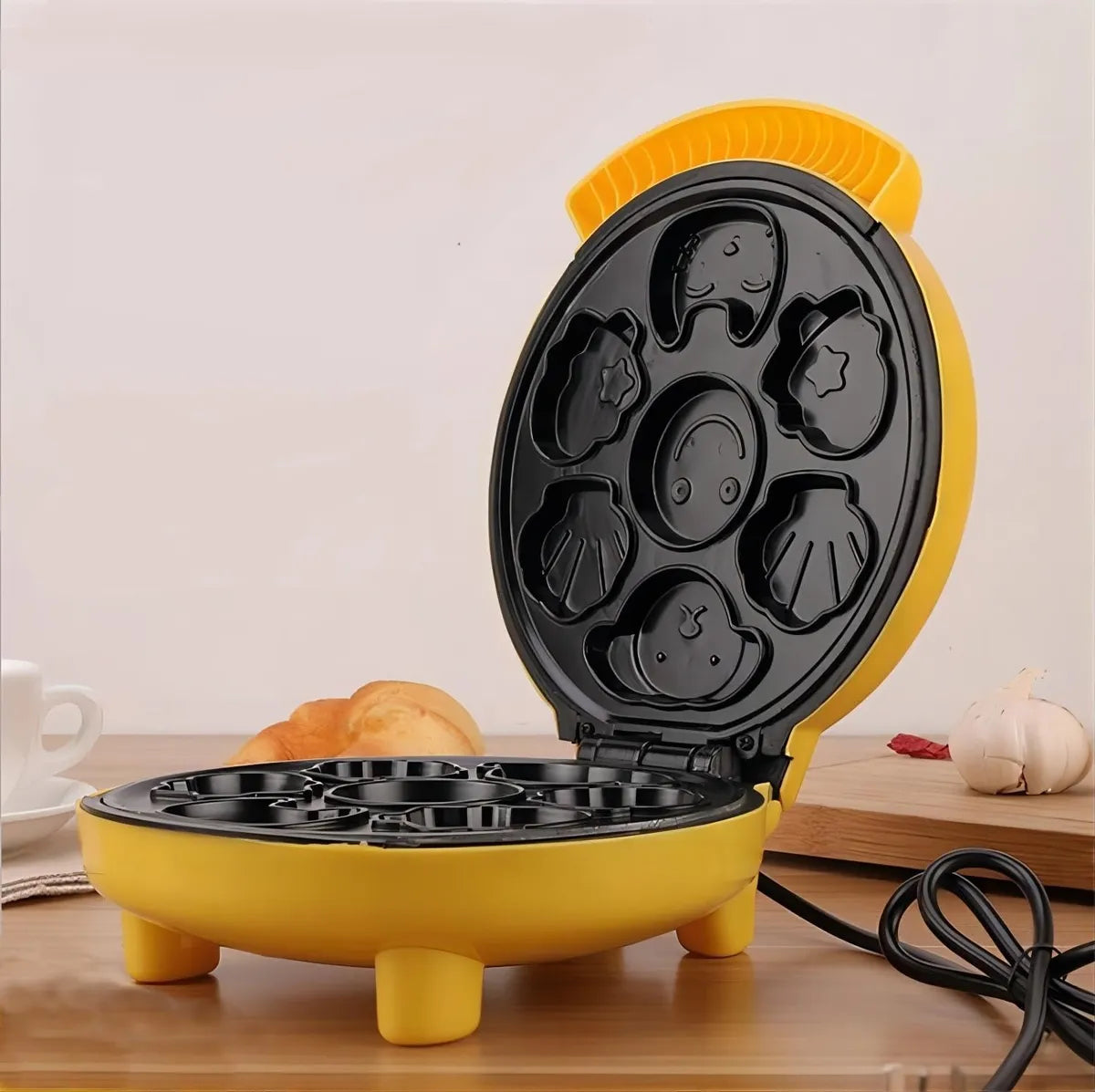 Mini Waflera Amarilla Figuras Infantiles 1000W Antiadherente | Rápida y Divertida